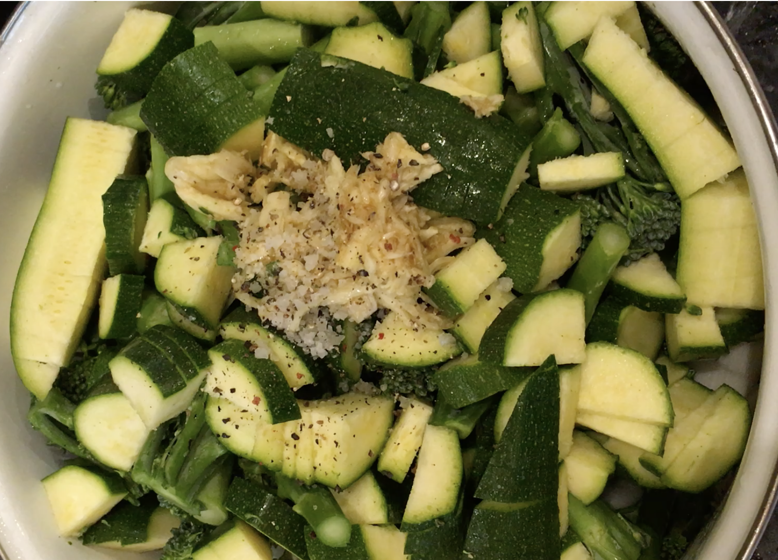 Courgette, broccoli and garlic trio Courgette, broccoli and garlic trio